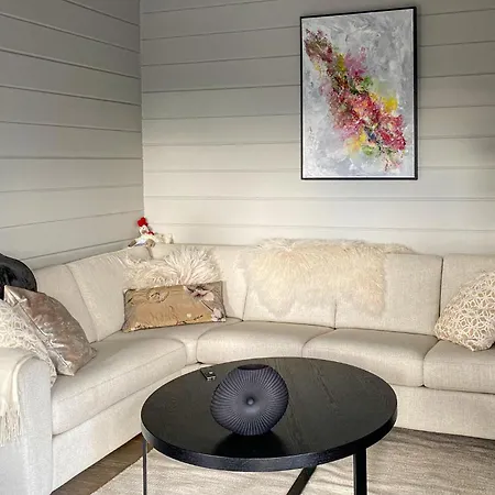 Awesome In With House A Mountain View Casa de Férias Stryn